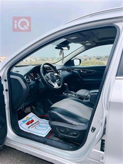 نيسان روج سبورت